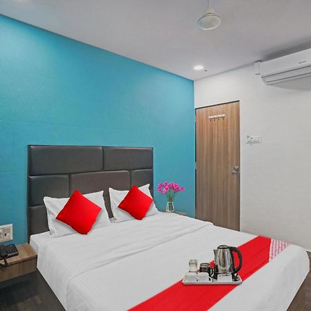 Hotel O Infinity Surat Eksteriør billede