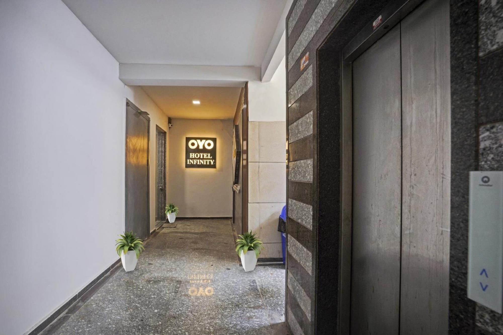 Hotel O Infinity Surat Eksteriør billede